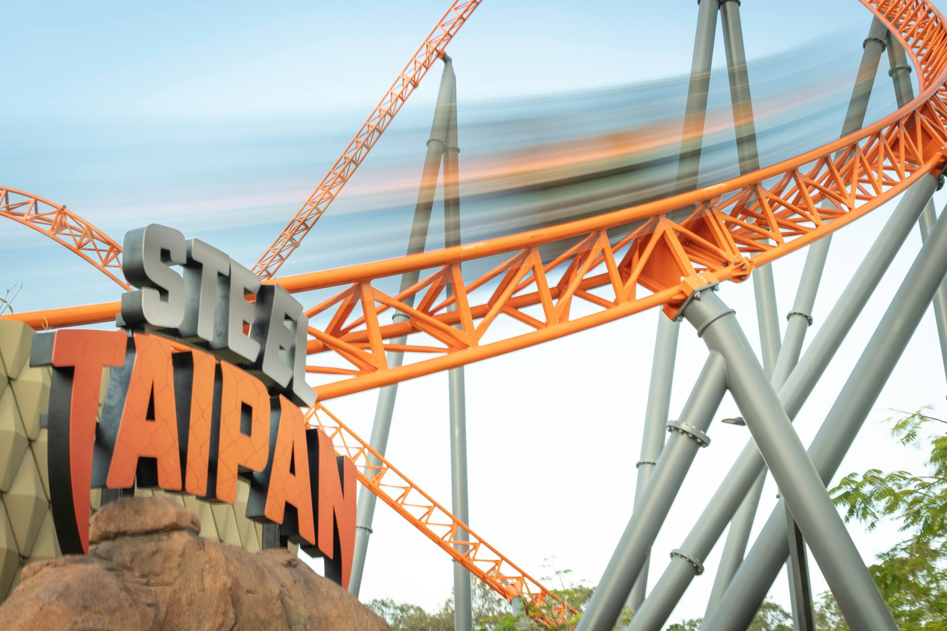 Strolling Through Disney: Little Finds That Make the Day More Fun