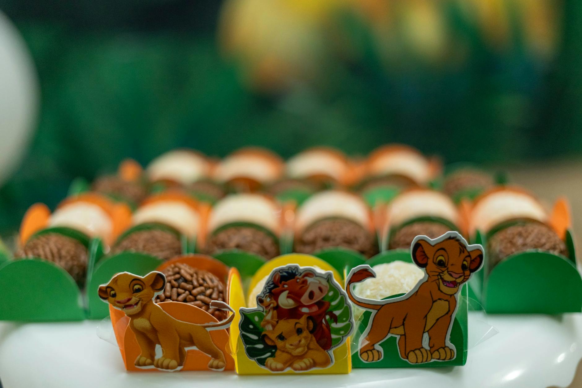 Drinks That Go Well with Disney Snacks