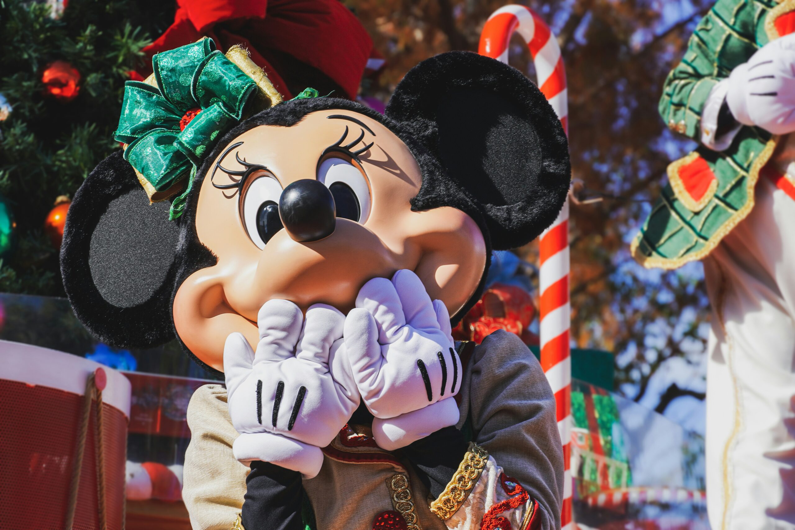 Tips for Visiting Disney During the Holidays: A Magical Guide for Your Festive Trip