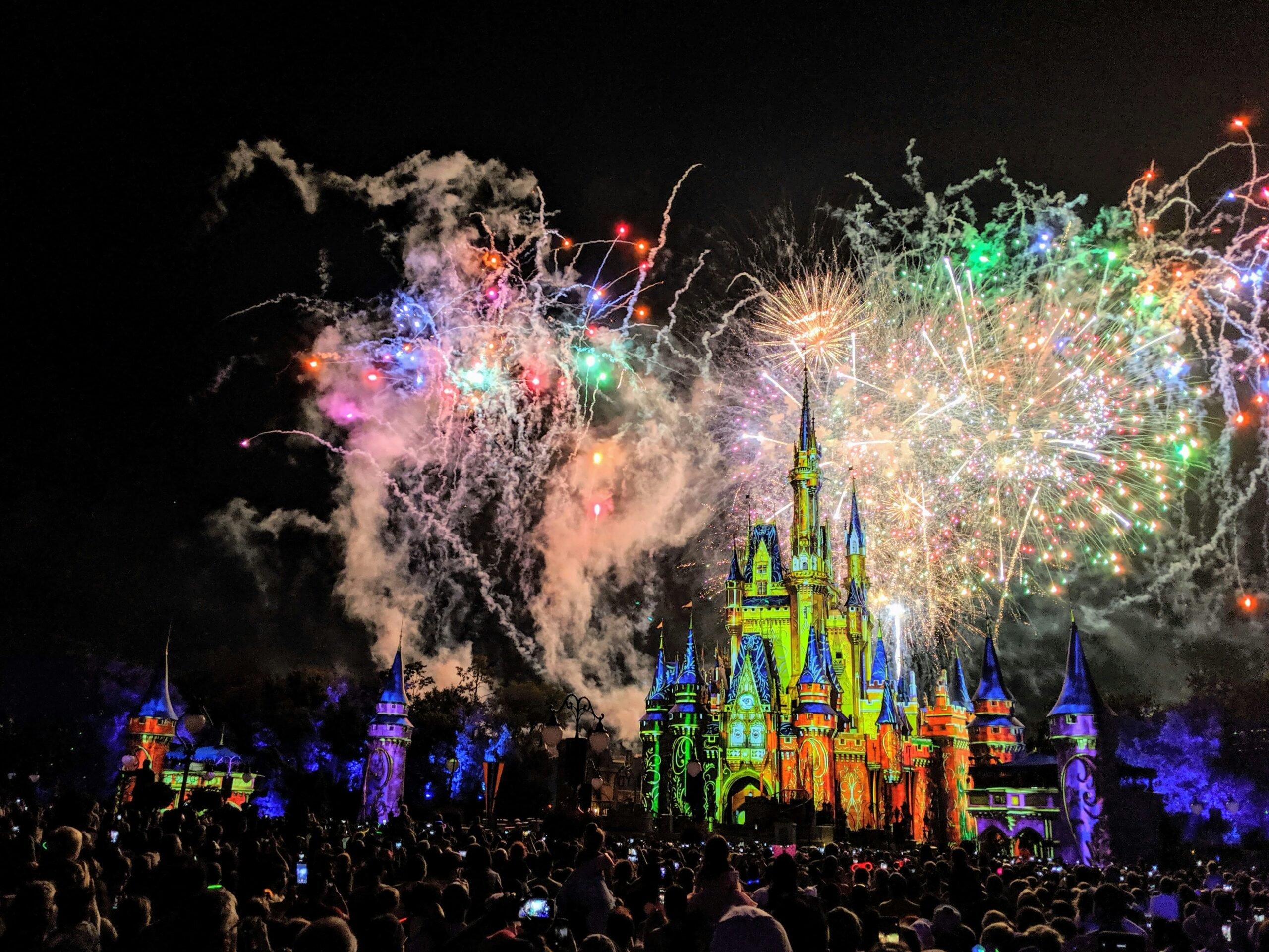 Photography Tips for Shooting Fireworks and Castle Moments at
